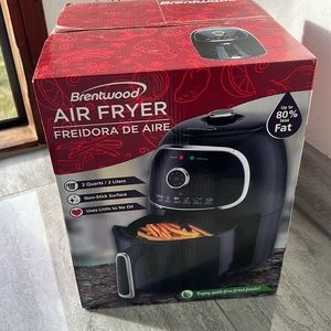 Brentwood Air Fryer 2 liters brand new box never opened
